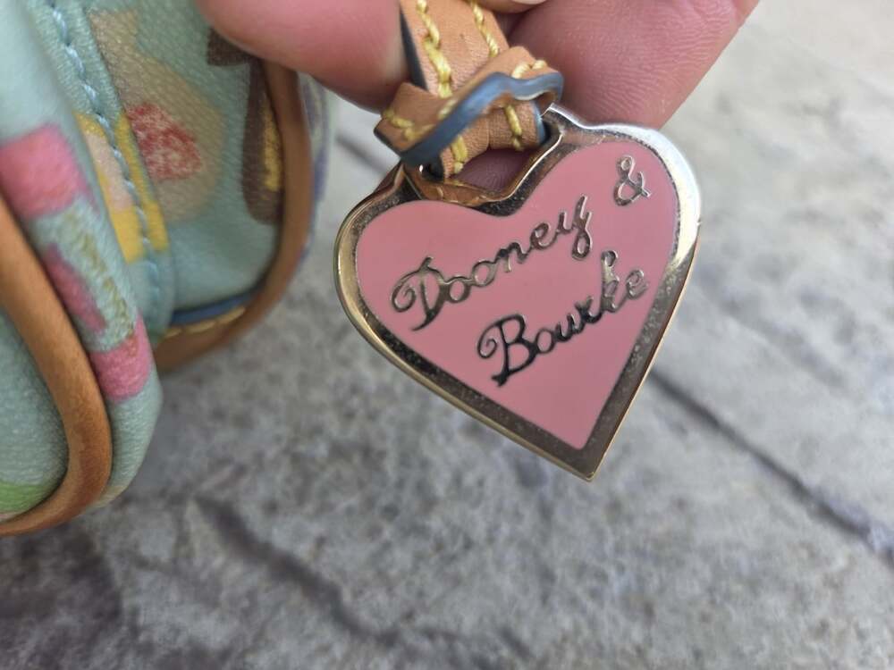 Vintage Y2K Dooney & Bourke "IT" Multicolored Monogram Banana Shoulder Bag Purse - Picture 8 of 16